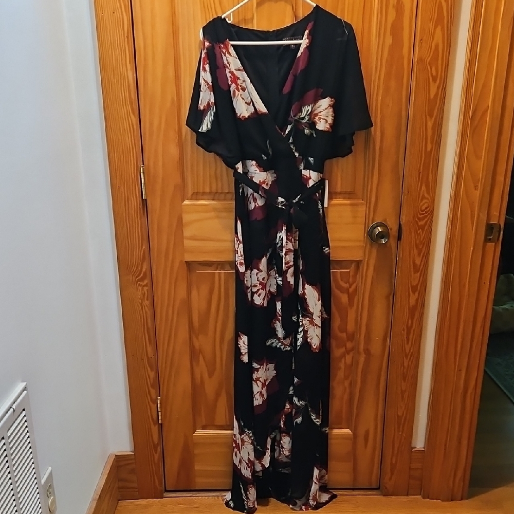 Luxology Wrap Maxi Dress V-Neck Flutter Sleeves